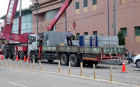 台中西區 中古施工架使用案例｜cns4750鷹架買賣