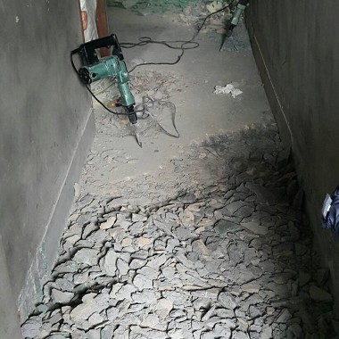 升哥防水在大里進行專業屋頂防水施工